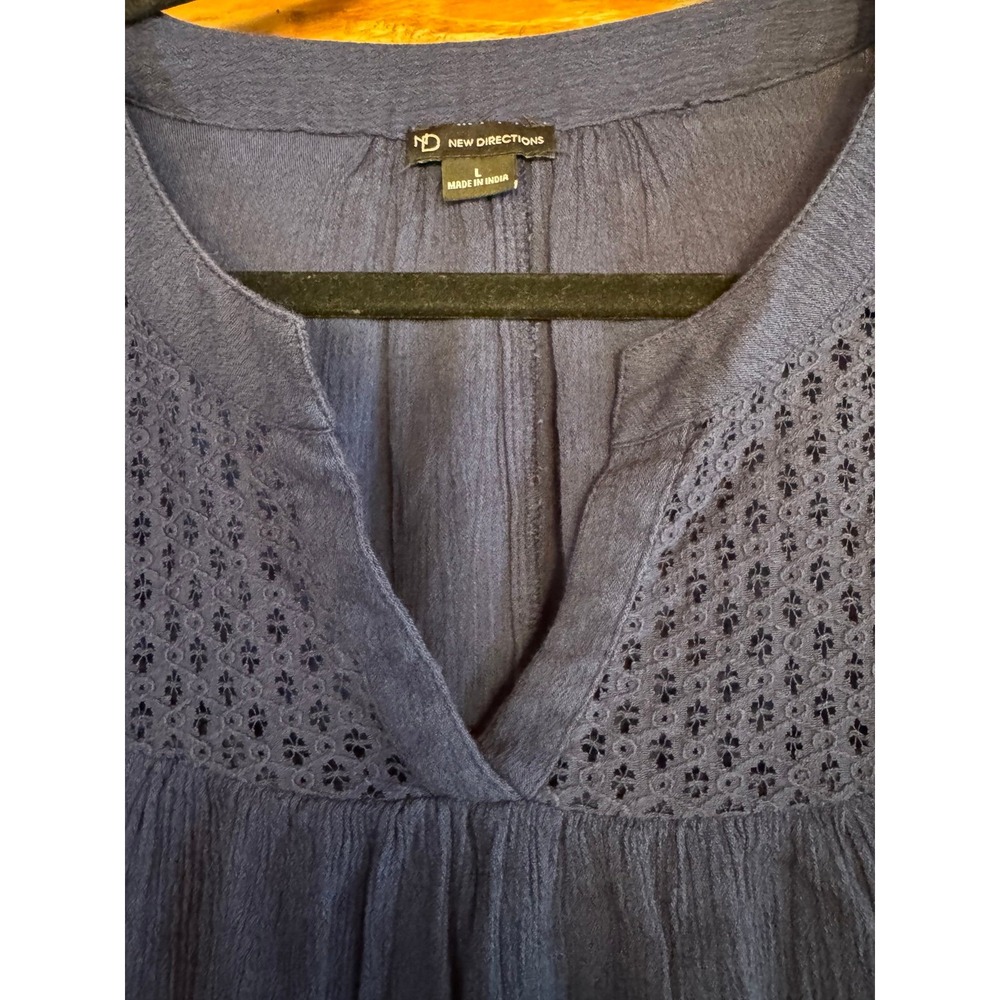 New Directions Navy Bell Sleeved Blouse Size Large - Picture 3 of 5